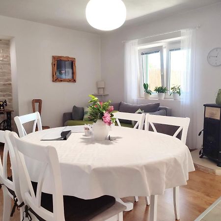 House Kuna Bristane Экстерьер фото