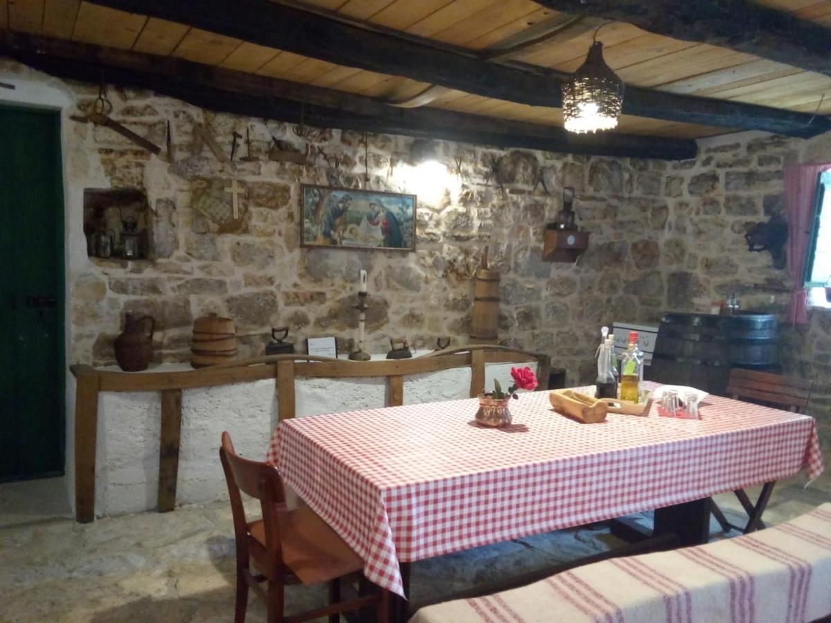 House Kuna Bristane Экстерьер фото