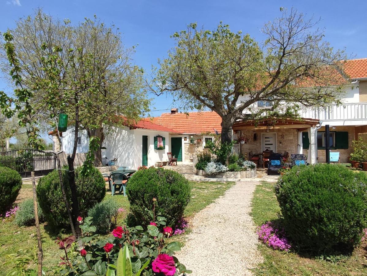 House Kuna Bristane Экстерьер фото