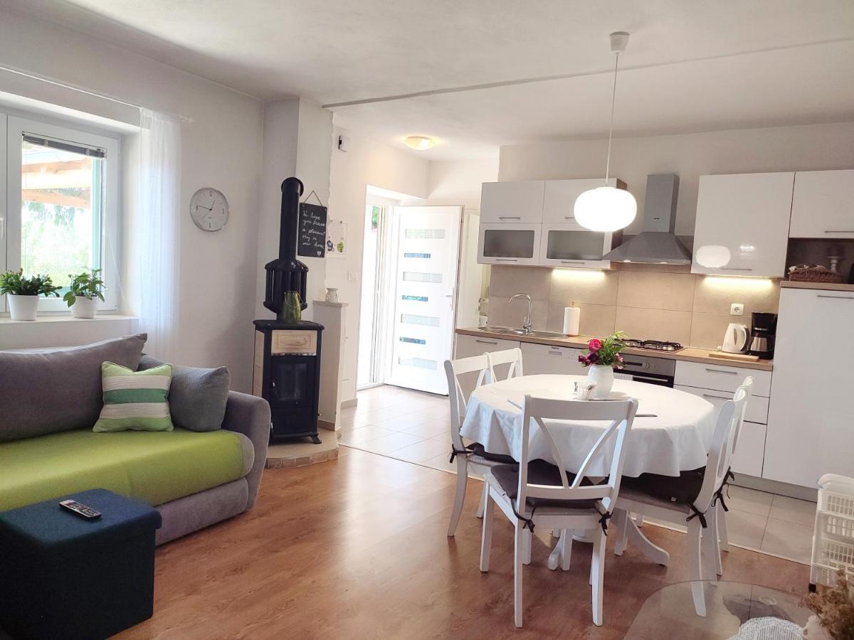 House Kuna Bristane Экстерьер фото